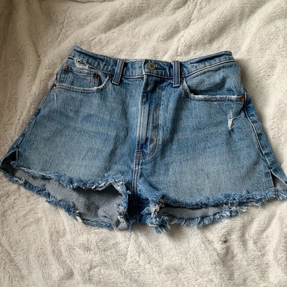 Abercrombie High Rise Mom Shorts